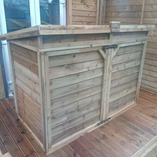 Versatile Garden Storage Unit